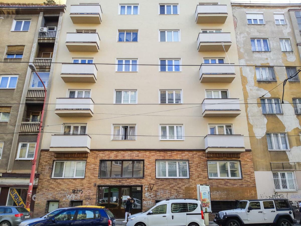Central Apartments By Kovee Pozsony Kültér fotó