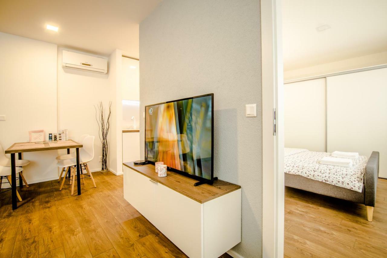Central Apartments By Kovee Pozsony Kültér fotó