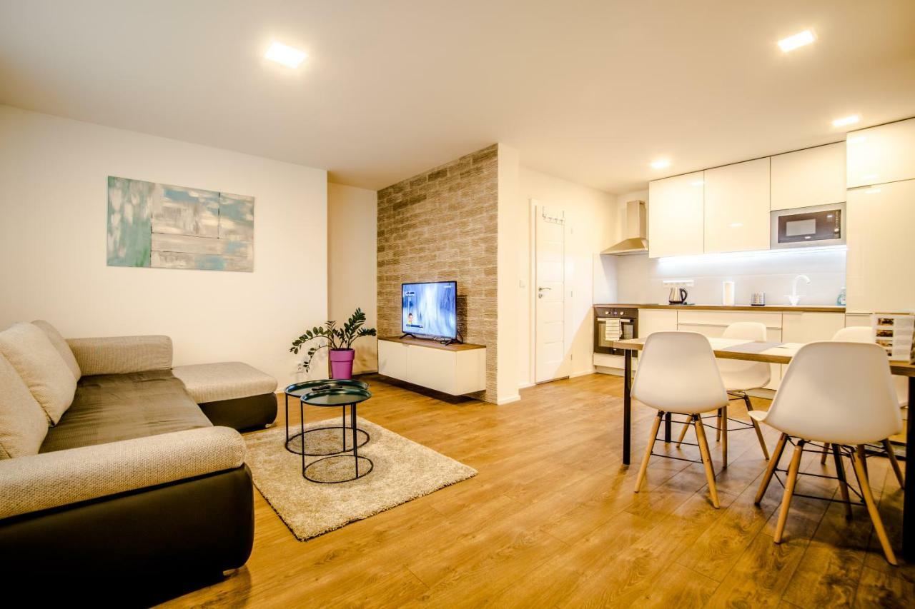 Central Apartments By Kovee Pozsony Kültér fotó
